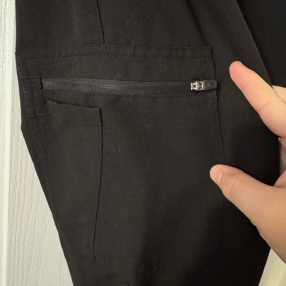 FIGS Scrub Pants - Picture 5 of 5